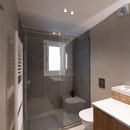 Agora Apartment *